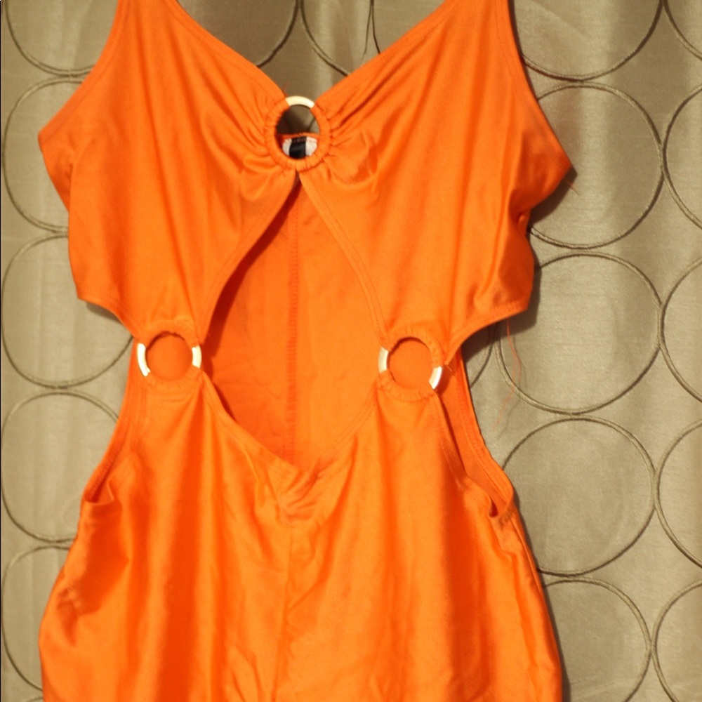 Cute body suit!